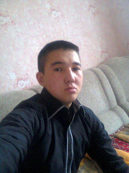 Нияз Дюсембеков