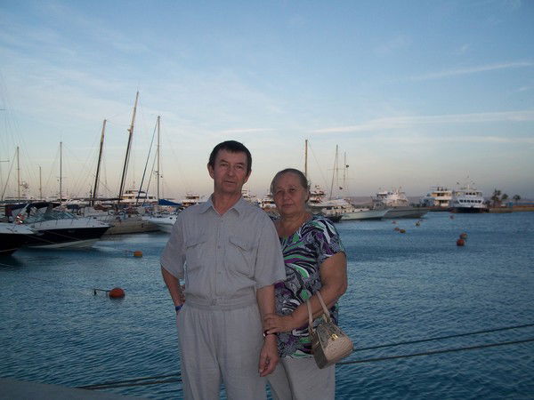 Александр Пахомов