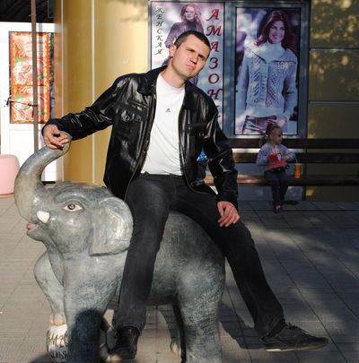 Максим Романов