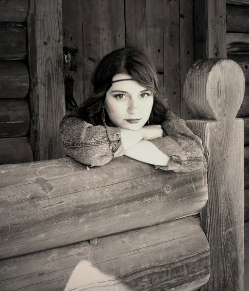 Оля Стрельцова