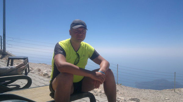 Роман Серых