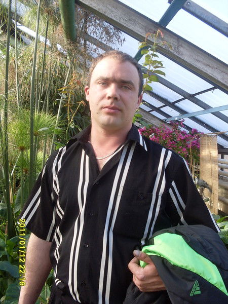 Антон Тихонов