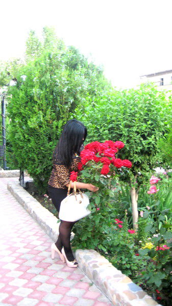 Рафаеловна А-М