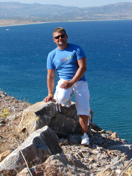 Александр Сазонов