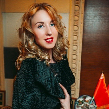 Натали Фокс