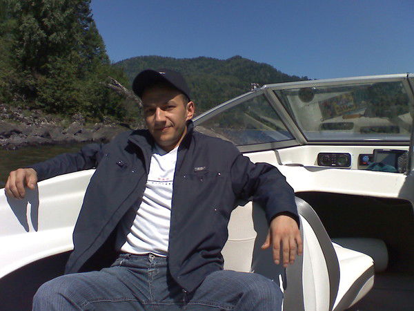 Аброр Ризаев