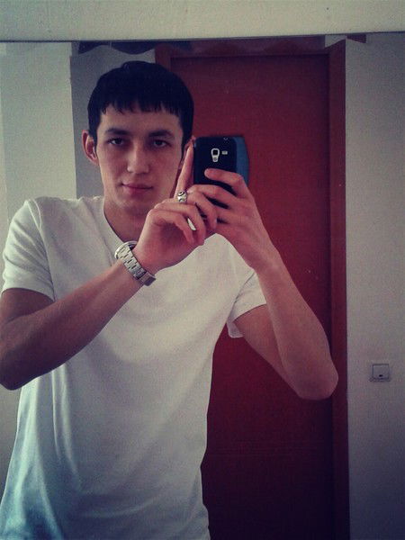 Иззат Исахажы