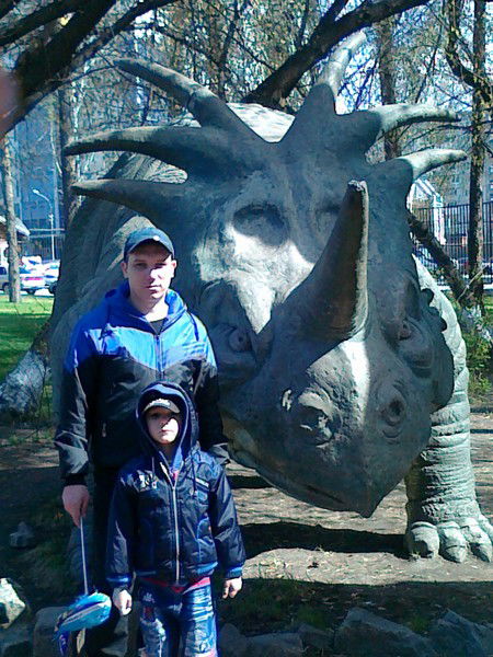 Динис Романов