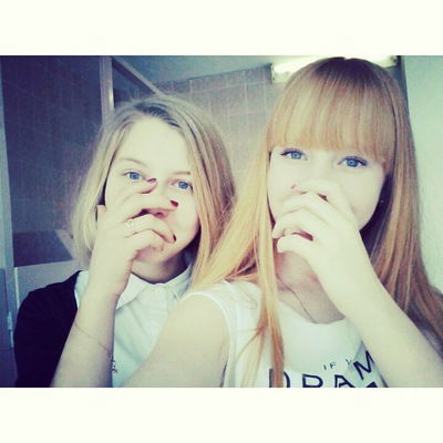 Лиза Попова