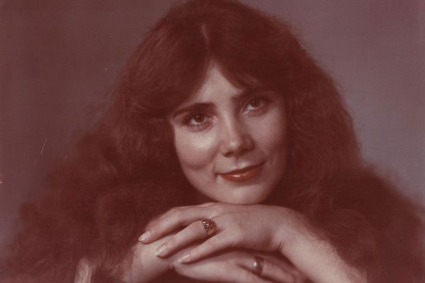 Елена Елезова