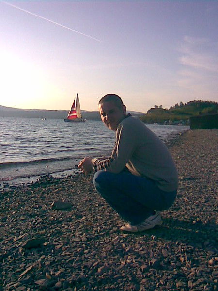 Юра Владисов