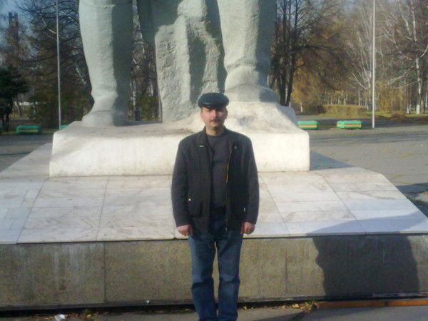 Слава Николаев