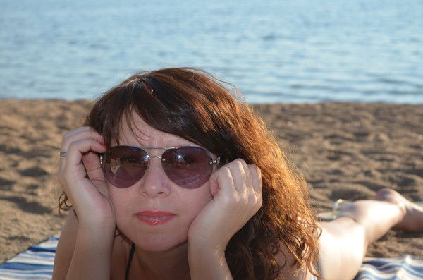 Елена Достурова