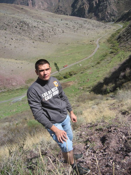 Иван Леонов