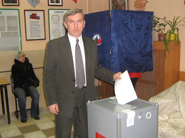 Александр Перов