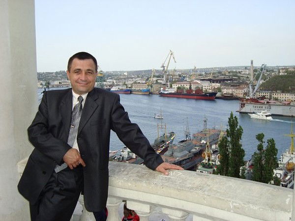 Владимир Бездетко