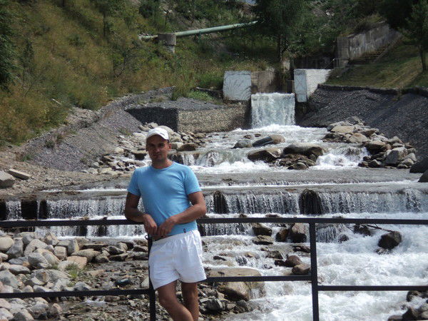 Денис Хвостов