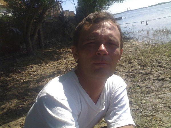 Олег Чернобровин