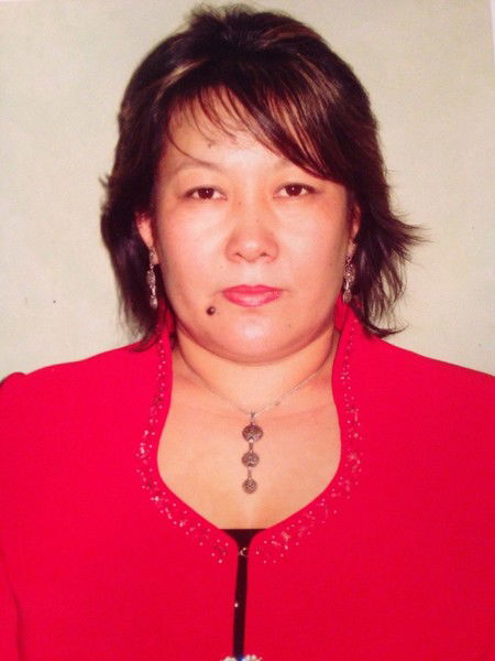 Коныр Закенова