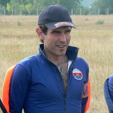 Олег Картузов