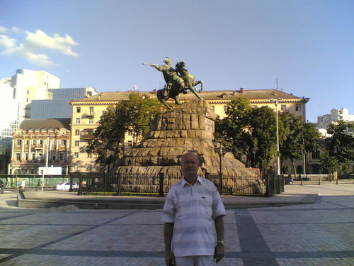 Валерий Суриков