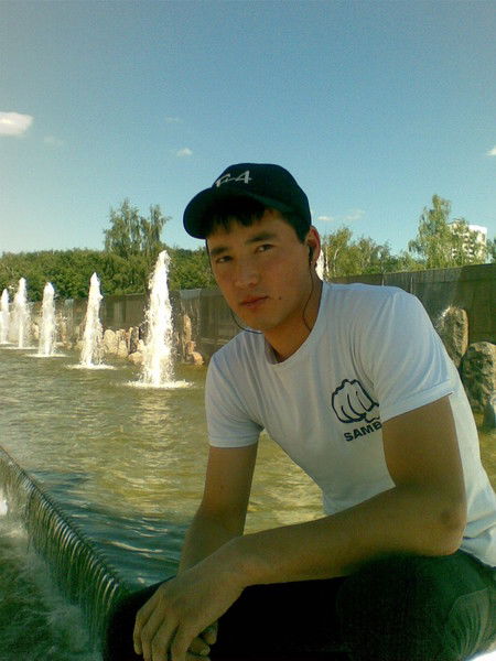 Эмилбек Назыров