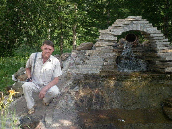 Анатолий Максимов