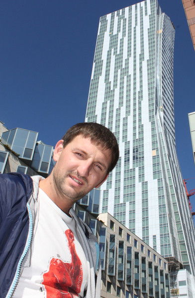 Артем Догокер