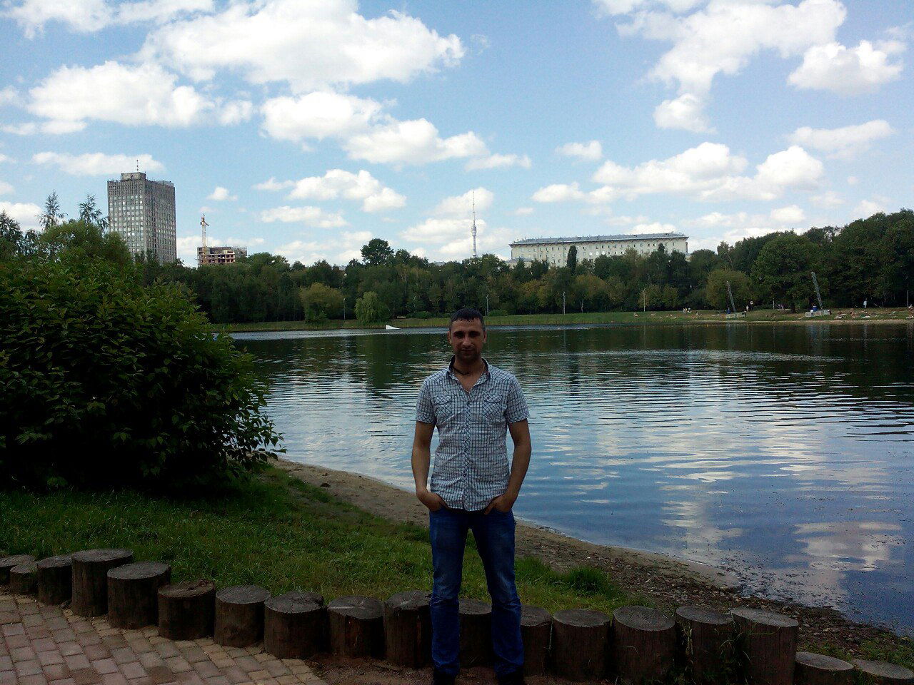 Адлан Уваров