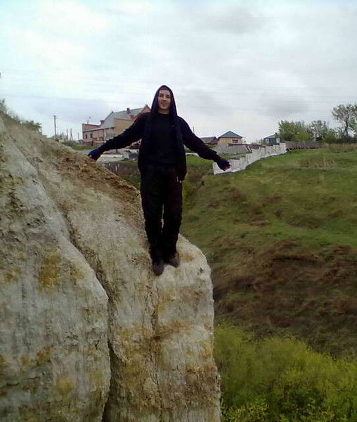 Андрей Комаров