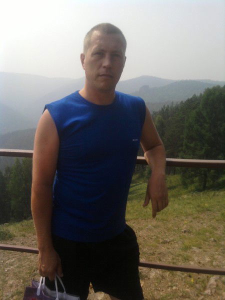 Павел Бархатов