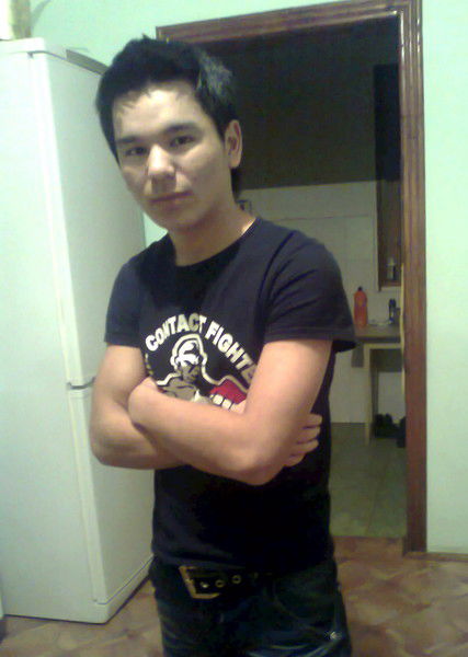 Ж Е Н И С __________