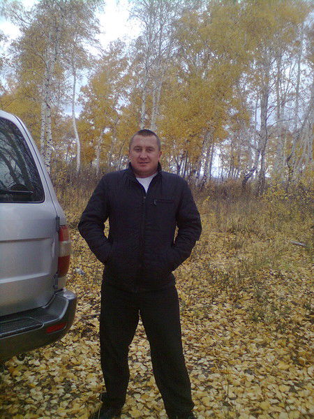 Олег Ахметов