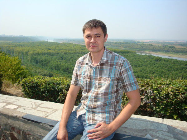 Дмитрий Николаев