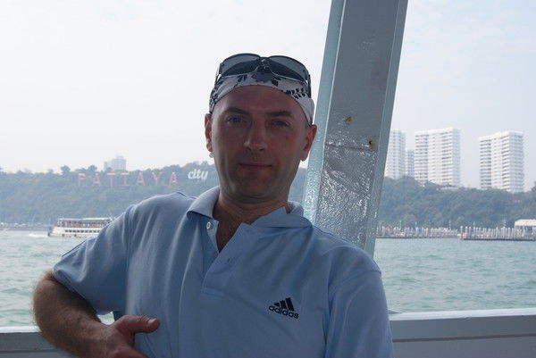 Александр Коваленко