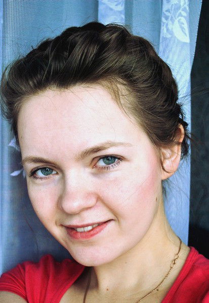 Анна Комарова