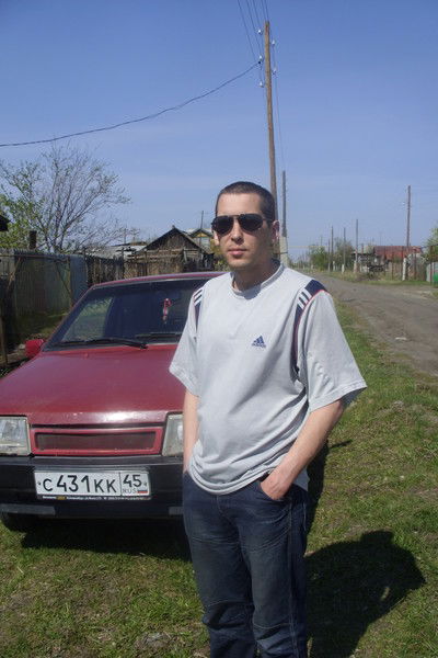 Александр Бурдин