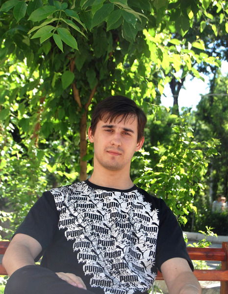 Юрий Караганов