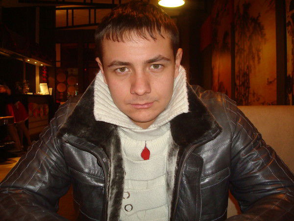 Влад Иванов