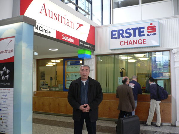 Илхом Умаров