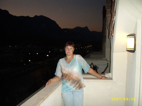 Наташа Хренова