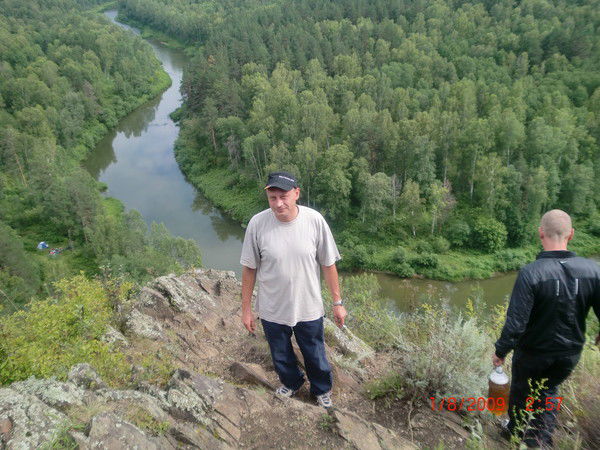 Миша Олейник