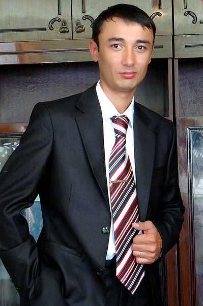 Алишер Дехконов