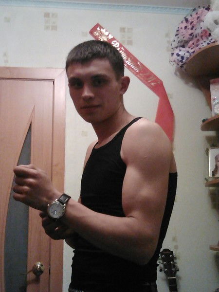 Владимир Артамонов