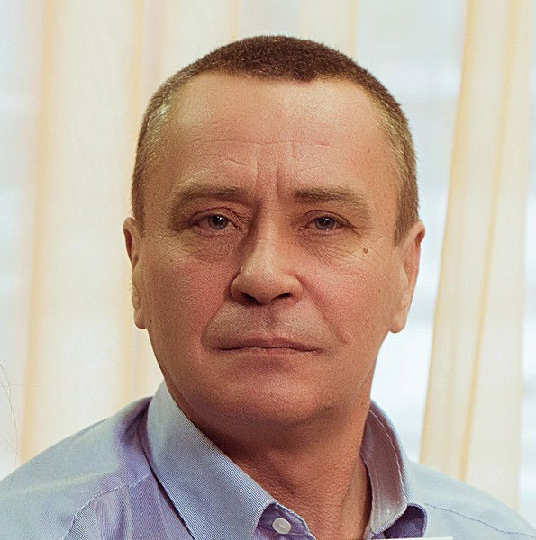 Андрей Новиков