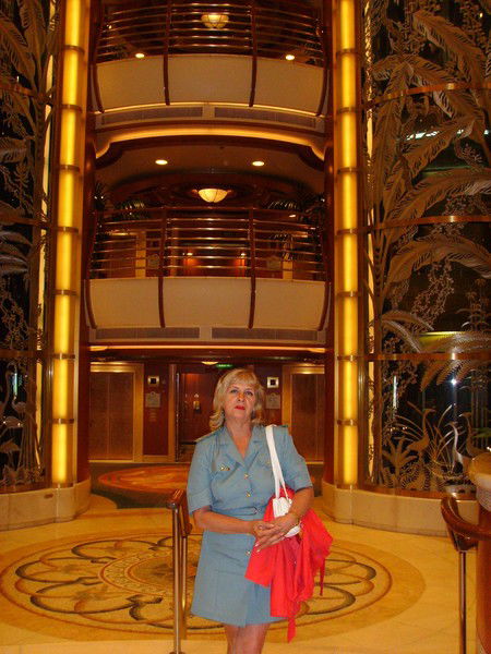 Лариса Торопова