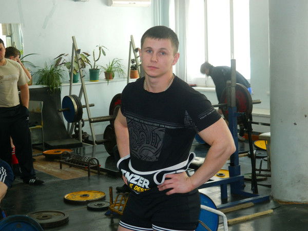 Анатолий Иванов