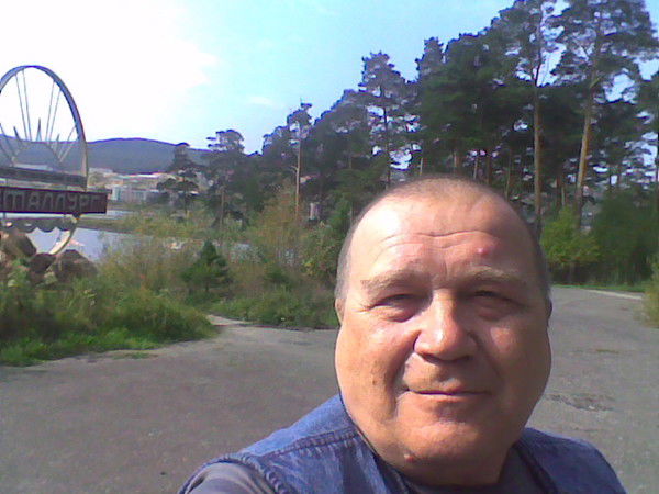 Владимир Калёнов