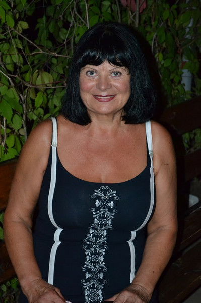 Никонова Валентина