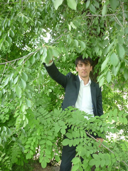 Бахтовар Емомалиев